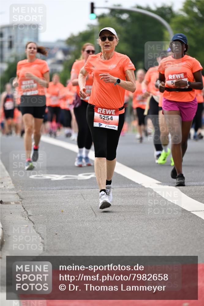15.06.2025 - REWE Women's Run Dr. Thomas Lammeyer http://msf.ph/oto/7982658 15.06.2025 10:46:20 Laufen 5254 meine-sportfotos.de