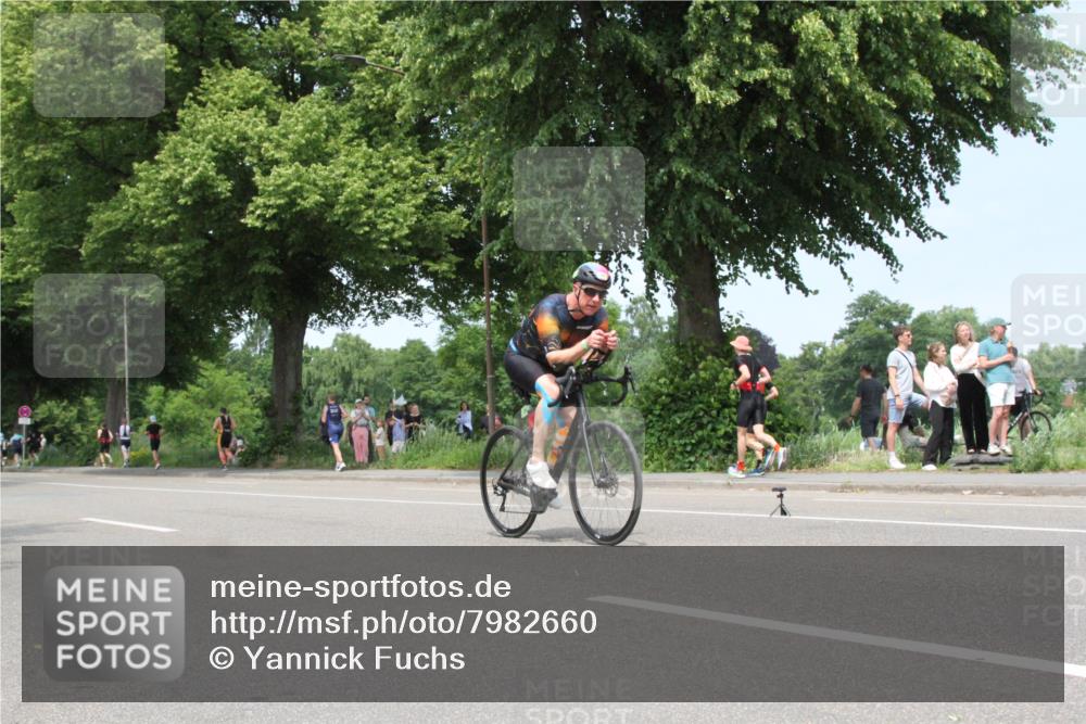15.06.2025 - 7 Türme Triathlon Yannick Fuchs http://msf.ph/oto/7982660 15.06.2025 13:33:21 Radfahren  meine-sportfotos.de