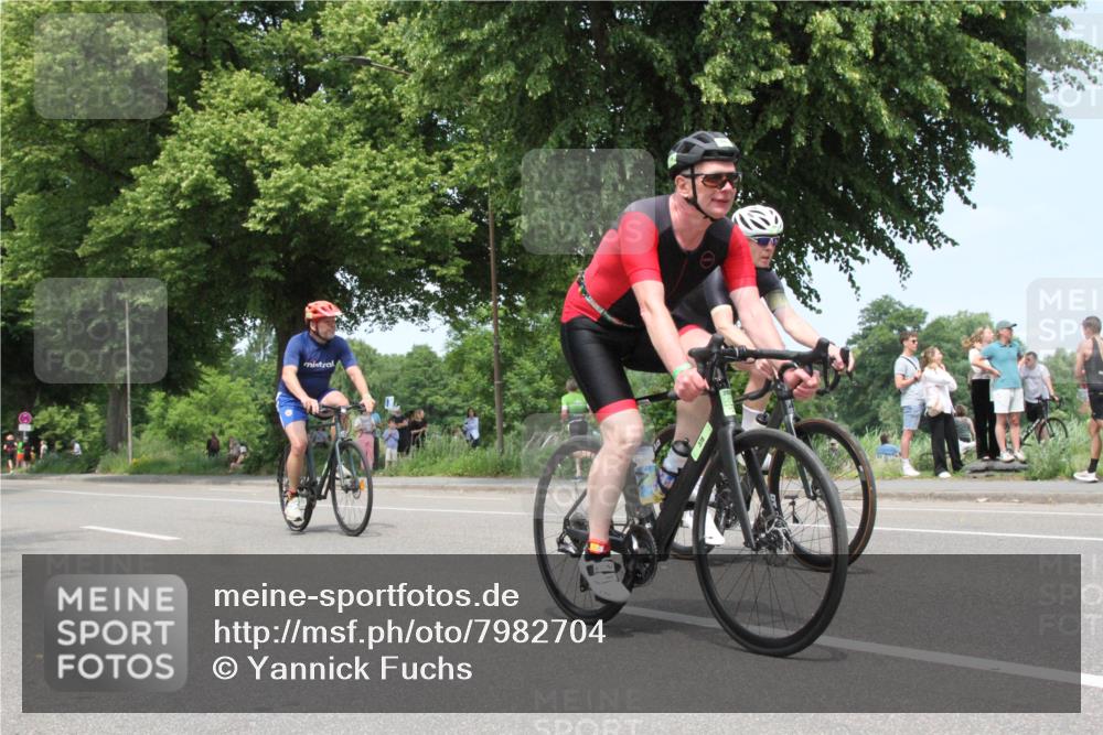 15.06.2025 - 7 Türme Triathlon Yannick Fuchs http://msf.ph/oto/7982704 15.06.2025 13:33:38 Radfahren  meine-sportfotos.de