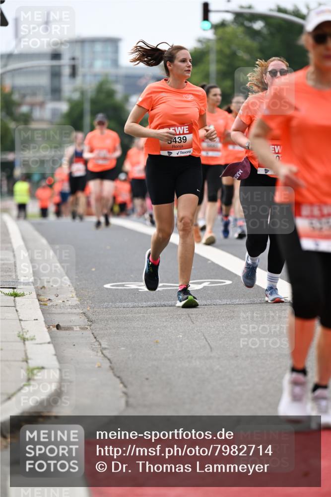 15.06.2025 - REWE Women's Run Dr. Thomas Lammeyer http://msf.ph/oto/7982714 15.06.2025 10:46:22 Laufen 439, 0 meine-sportfotos.de