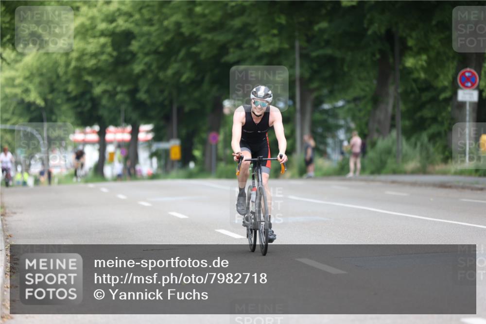 15.06.2025 - 7 Türme Triathlon Yannick Fuchs http://msf.ph/oto/7982718 15.06.2025 11:32:55 Radfahren 222 meine-sportfotos.de
