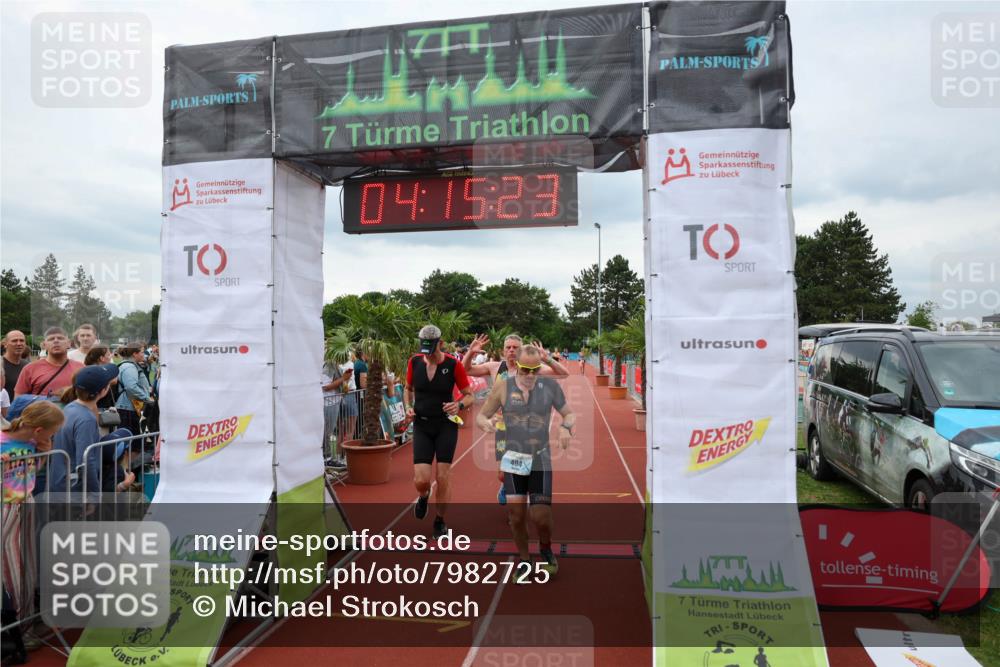 15.06.2025 - 7 Türme Triathlon Michael Strokosch http://msf.ph/oto/7982725 15.06.2025 14:15:23 Ziel 406, 494, 815, 816 meine-sportfotos.de