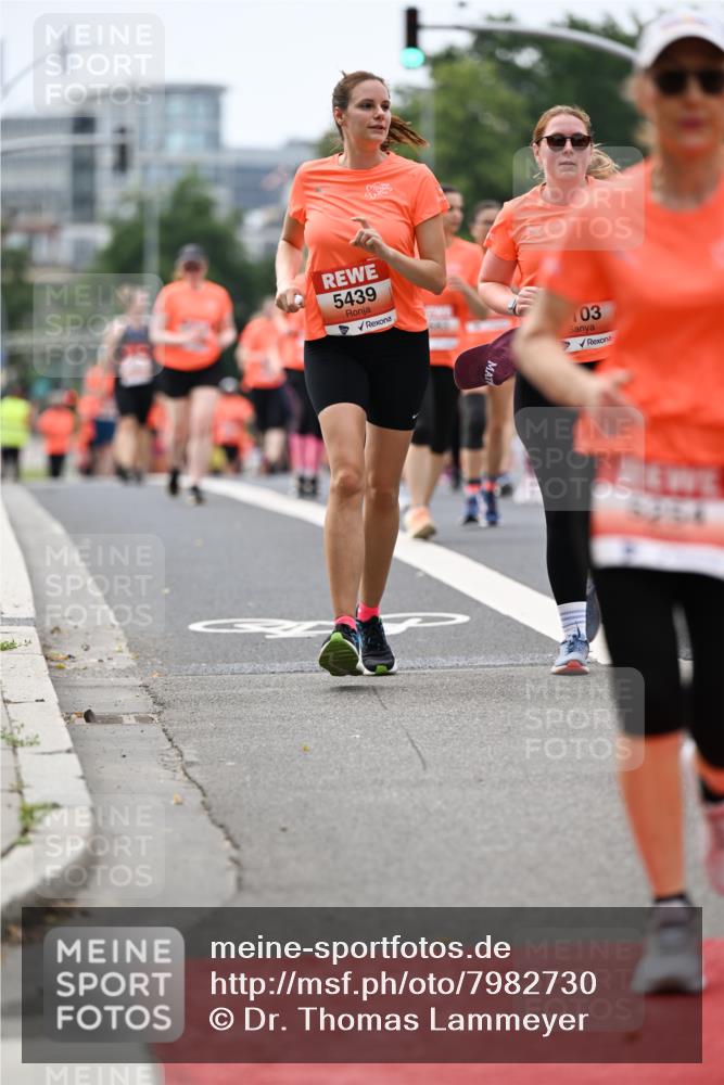 15.06.2025 - REWE Women's Run Dr. Thomas Lammeyer http://msf.ph/oto/7982730 15.06.2025 10:46:22 Laufen 5439, 03 meine-sportfotos.de