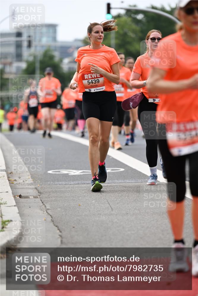 15.06.2025 - REWE Women's Run Dr. Thomas Lammeyer http://msf.ph/oto/7982735 15.06.2025 10:46:22 Laufen 5439 meine-sportfotos.de
