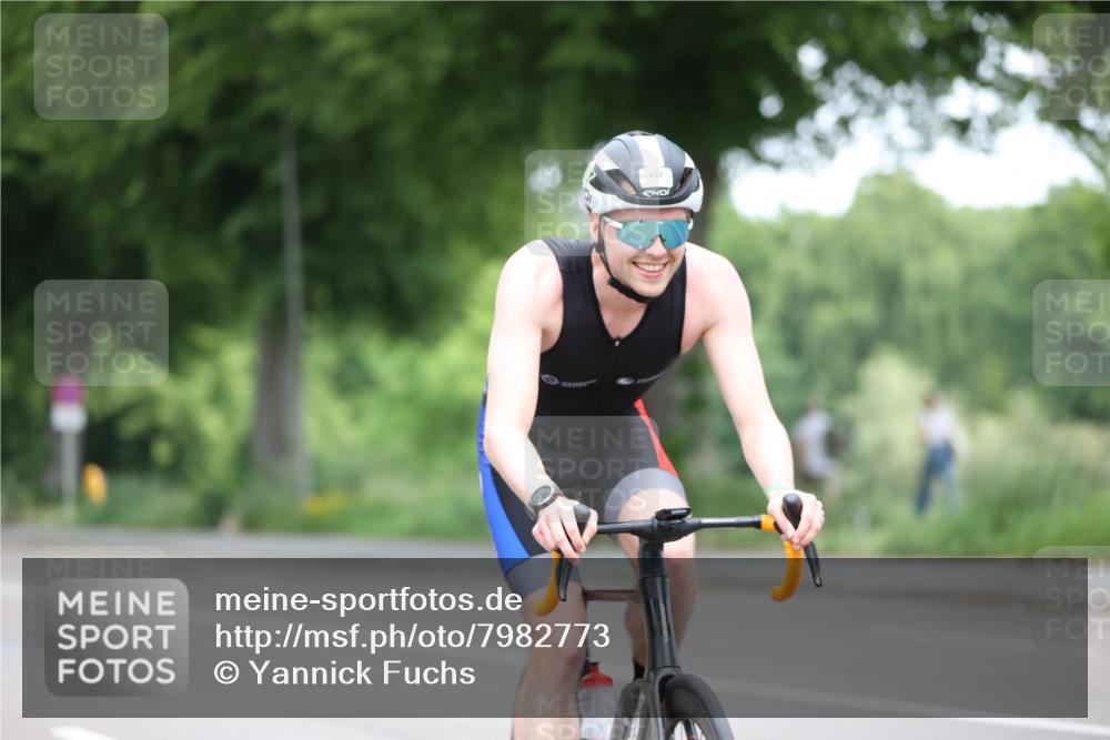 15.06.2025 - 7 Türme Triathlon Yannick Fuchs http://msf.ph/oto/7982773 15.06.2025 11:32:56 Radfahren 222 meine-sportfotos.de