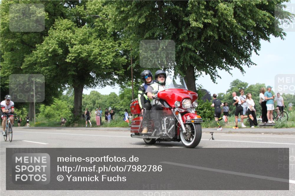 15.06.2025 - 7 Türme Triathlon Yannick Fuchs http://msf.ph/oto/7982786 15.06.2025 13:33:56 Radfahren  meine-sportfotos.de