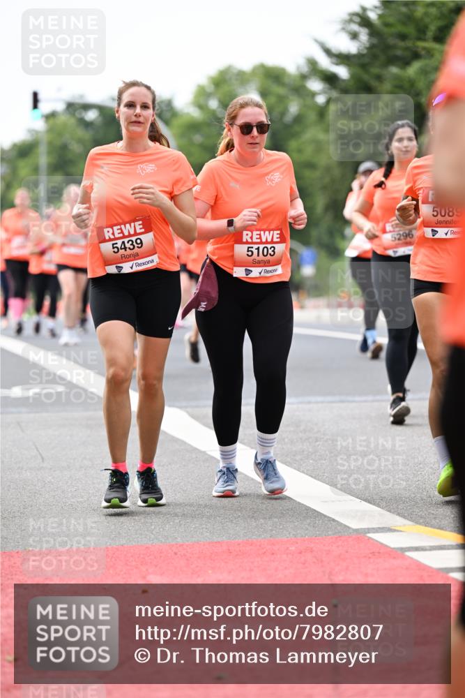15.06.2025 - REWE Women's Run Dr. Thomas Lammeyer http://msf.ph/oto/7982807 15.06.2025 10:46:24 Laufen 5439, 5103, 5296, 5089 meine-sportfotos.de