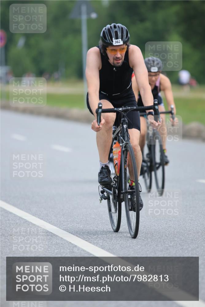 15.06.2025 - 27. Vierlanden-Triathlon H.Heesch http://msf.ph/oto/7982813 15.06.2025 10:54:03 Radfahren 69, 85, 157, 362, 509, 565, 585, 622, 631 meine-sportfotos.de