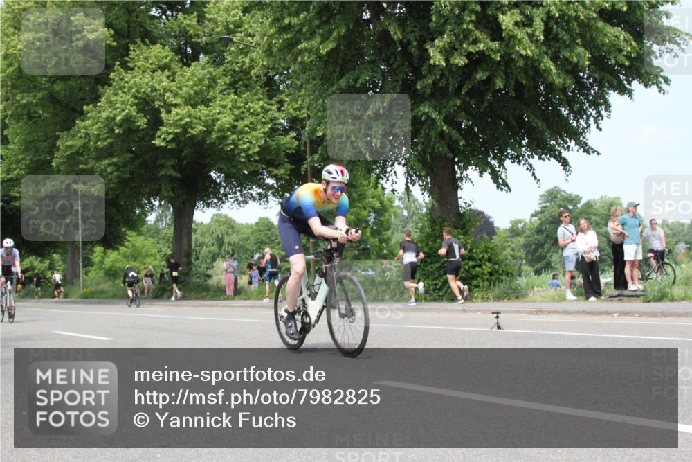 15.06.2025 - 7 Türme Triathlon Yannick Fuchs http://msf.ph/oto/7982825 15.06.2025 13:34:08 Radfahren  meine-sportfotos.de