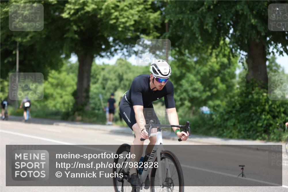 15.06.2025 - 7 Türme Triathlon Yannick Fuchs http://msf.ph/oto/7982828 15.06.2025 12:52:26 Radfahren 208, 451, 594, 616 meine-sportfotos.de