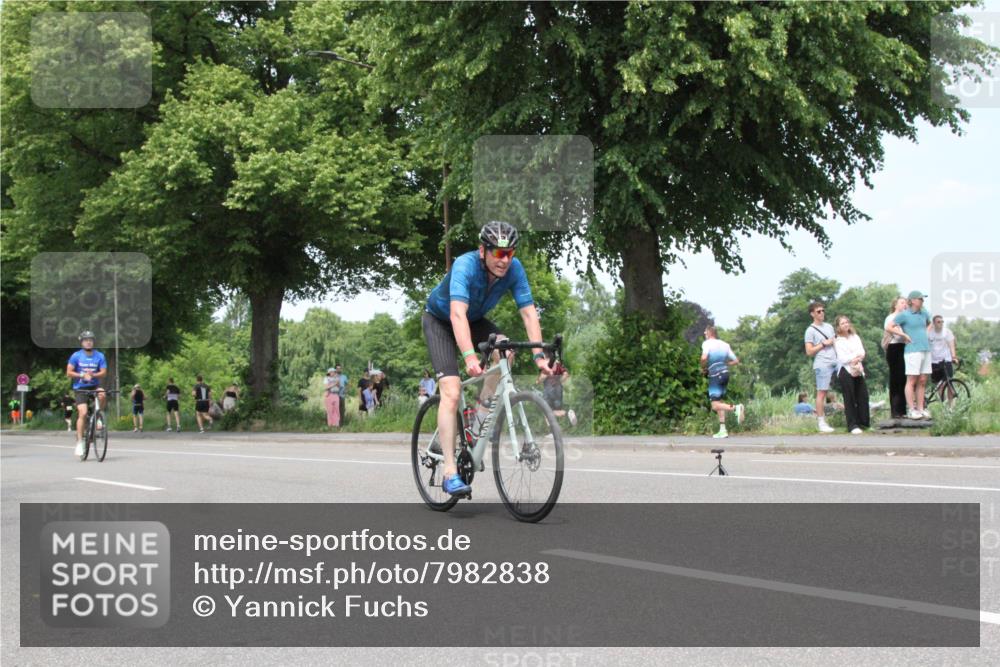 15.06.2025 - 7 Türme Triathlon Yannick Fuchs http://msf.ph/oto/7982838 15.06.2025 13:34:16 Radfahren  meine-sportfotos.de