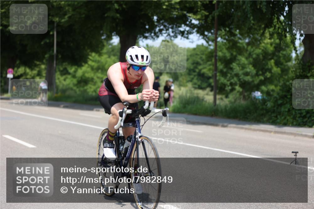 15.06.2025 - 7 Türme Triathlon Yannick Fuchs http://msf.ph/oto/7982849 15.06.2025 12:52:30 Radfahren 208, 225, 594, 616 meine-sportfotos.de