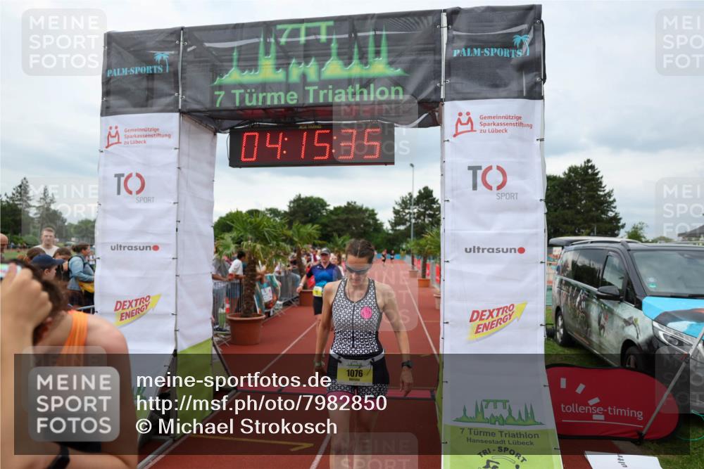 15.06.2025 - 7 Türme Triathlon Michael Strokosch http://msf.ph/oto/7982850 15.06.2025 14:15:34 Ziel 747, 976, 1018, 1076 meine-sportfotos.de