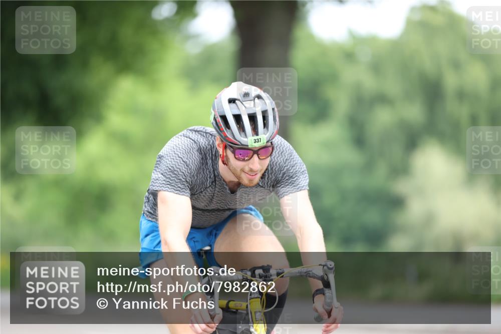 15.06.2025 - 7 Türme Triathlon Yannick Fuchs http://msf.ph/oto/7982862 15.06.2025 11:33:04 Radfahren 337 meine-sportfotos.de
