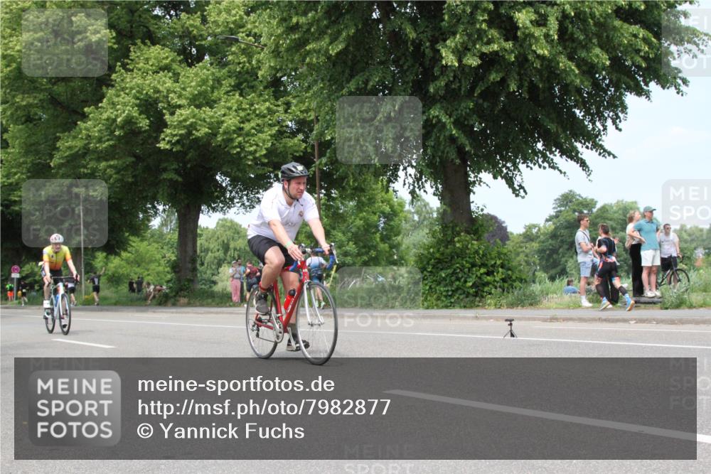 15.06.2025 - 7 Türme Triathlon Yannick Fuchs http://msf.ph/oto/7982877 15.06.2025 13:34:18 Radfahren  meine-sportfotos.de