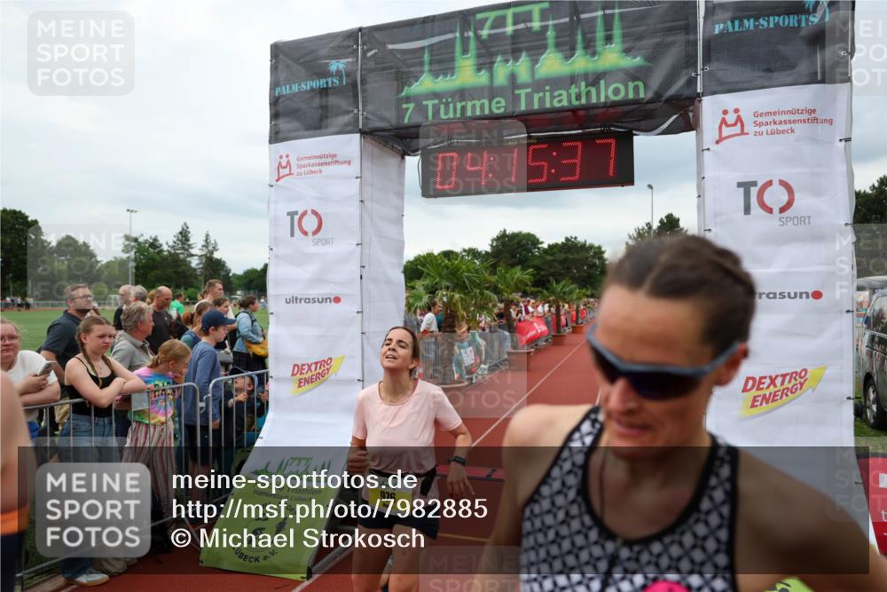 15.06.2025 - 7 Türme Triathlon Michael Strokosch http://msf.ph/oto/7982885 15.06.2025 14:15:37 Ziel 747, 976, 1018, 1076 meine-sportfotos.de