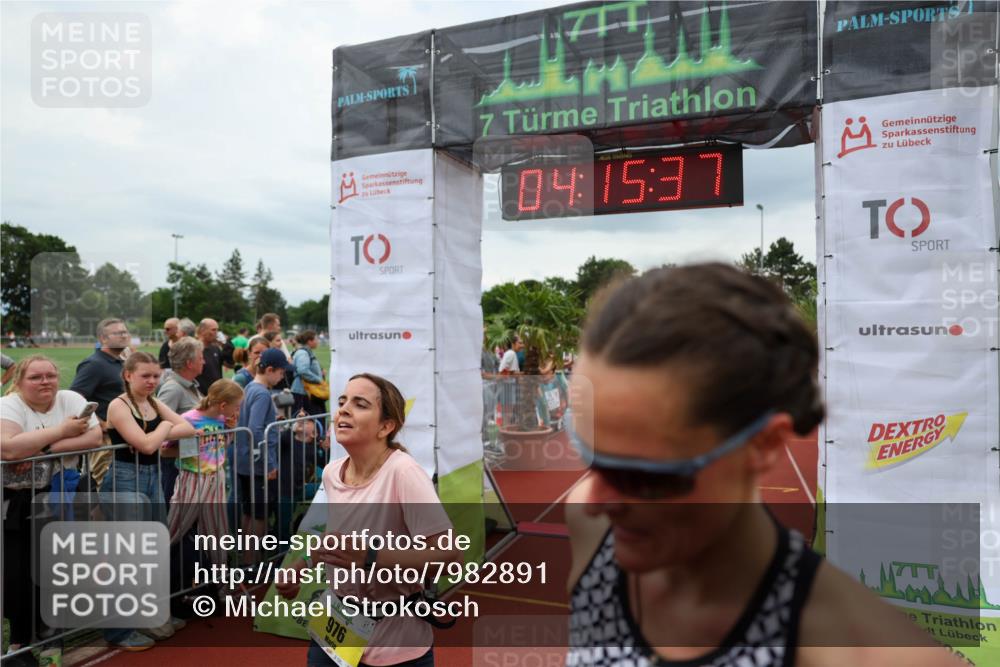 15.06.2025 - 7 Türme Triathlon Michael Strokosch http://msf.ph/oto/7982891 15.06.2025 14:15:37 Ziel 747, 976, 1018, 1076 meine-sportfotos.de