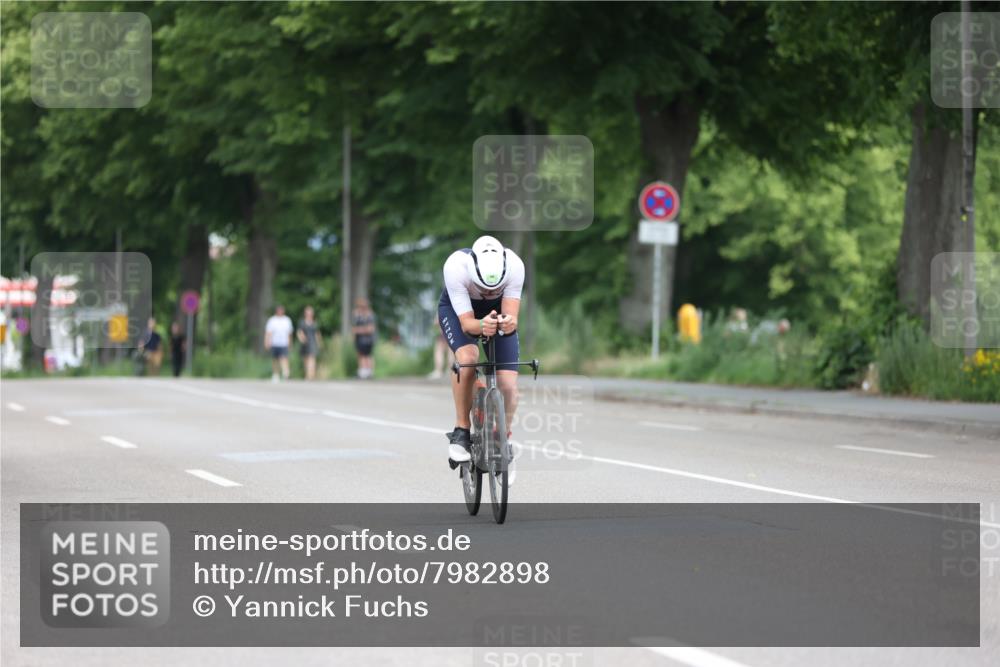 15.06.2025 - 7 Türme Triathlon Yannick Fuchs http://msf.ph/oto/7982898 15.06.2025 11:33:56 Radfahren 286 meine-sportfotos.de