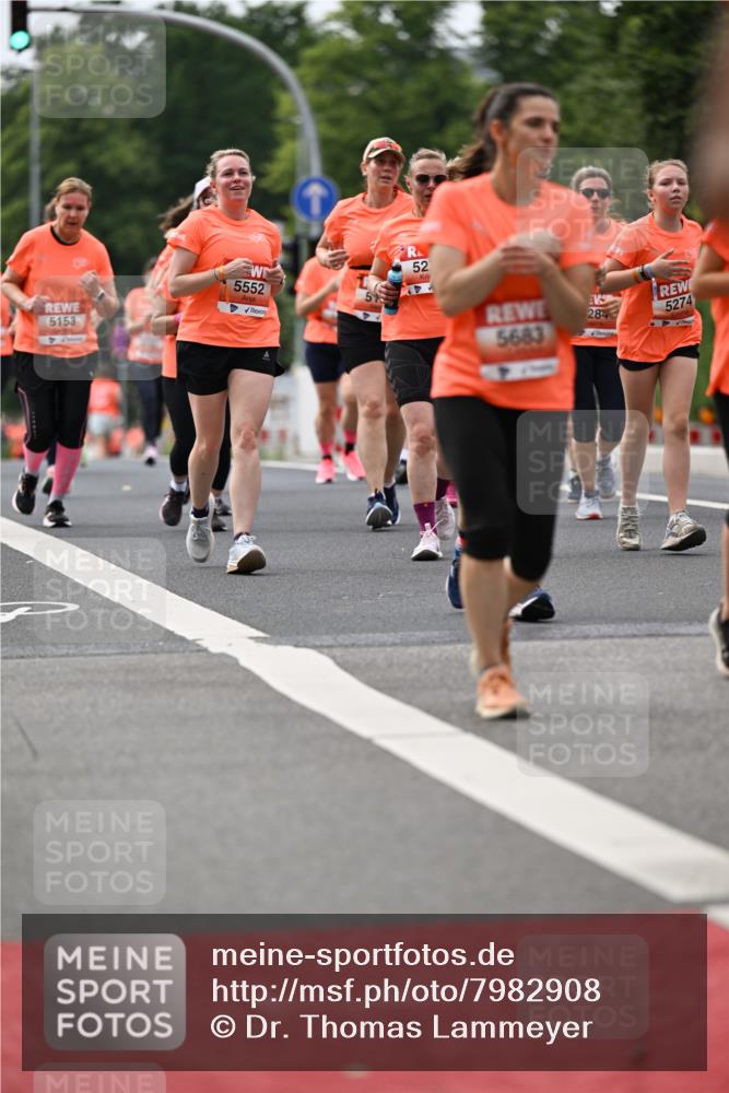 15.06.2025 - REWE Women's Run Dr. Thomas Lammeyer http://msf.ph/oto/7982908 15.06.2025 10:46:27 Laufen 5153, 5552, 52, 5683, 284, 5274 meine-sportfotos.de