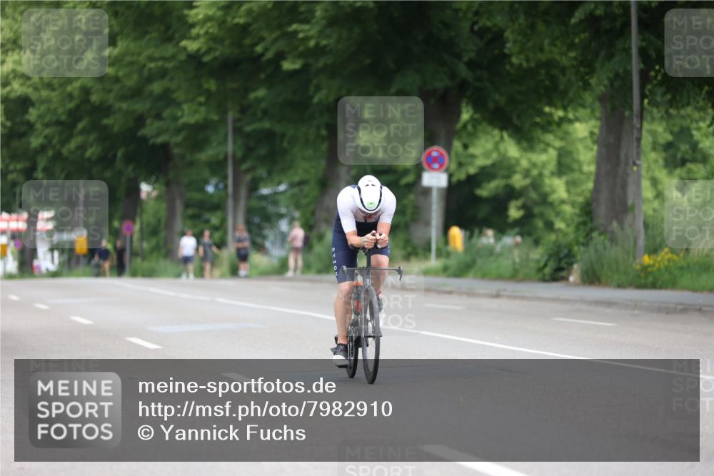 15.06.2025 - 7 Türme Triathlon Yannick Fuchs http://msf.ph/oto/7982910 15.06.2025 11:33:56 Radfahren 286 meine-sportfotos.de
