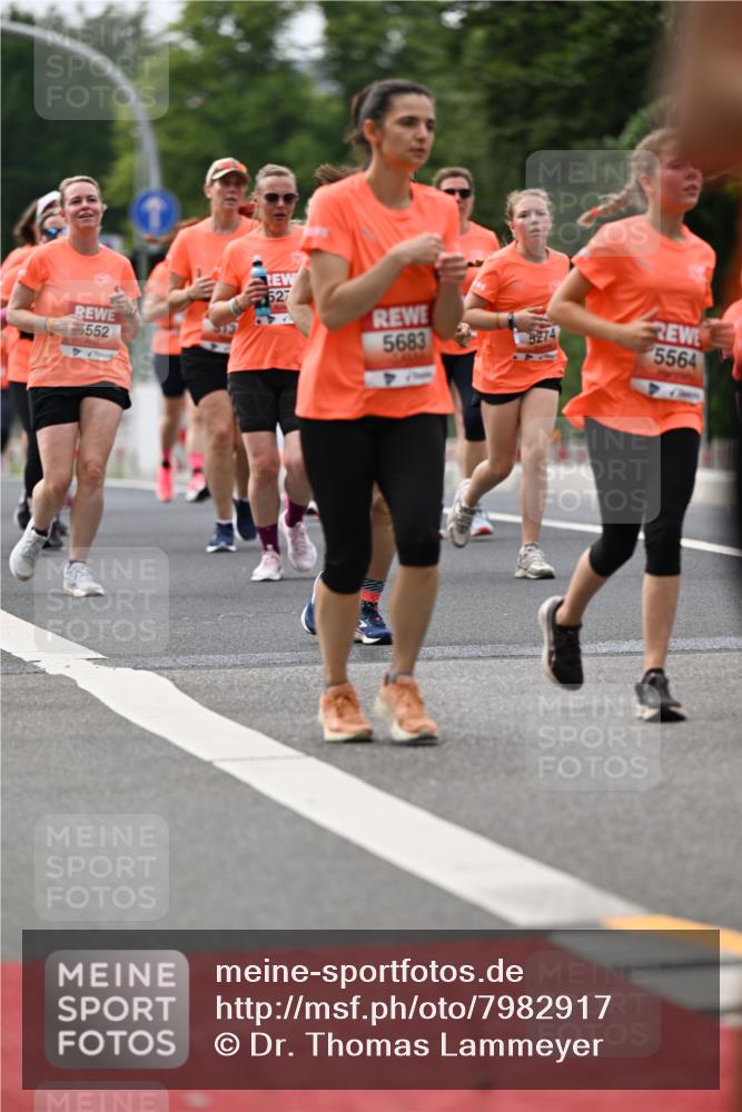 15.06.2025 - REWE Women's Run Dr. Thomas Lammeyer http://msf.ph/oto/7982917 15.06.2025 10:46:27 Laufen 5552, 527, 5683, 5274, 5564 meine-sportfotos.de