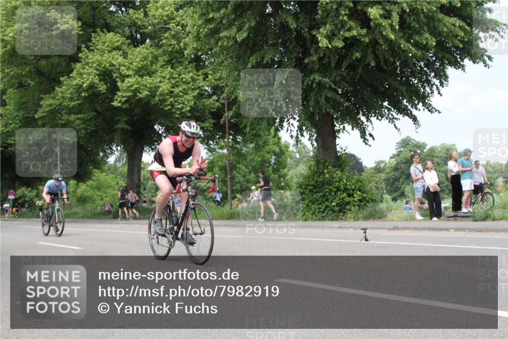 15.06.2025 - 7 Türme Triathlon Yannick Fuchs http://msf.ph/oto/7982919 15.06.2025 13:34:33 Radfahren  meine-sportfotos.de
