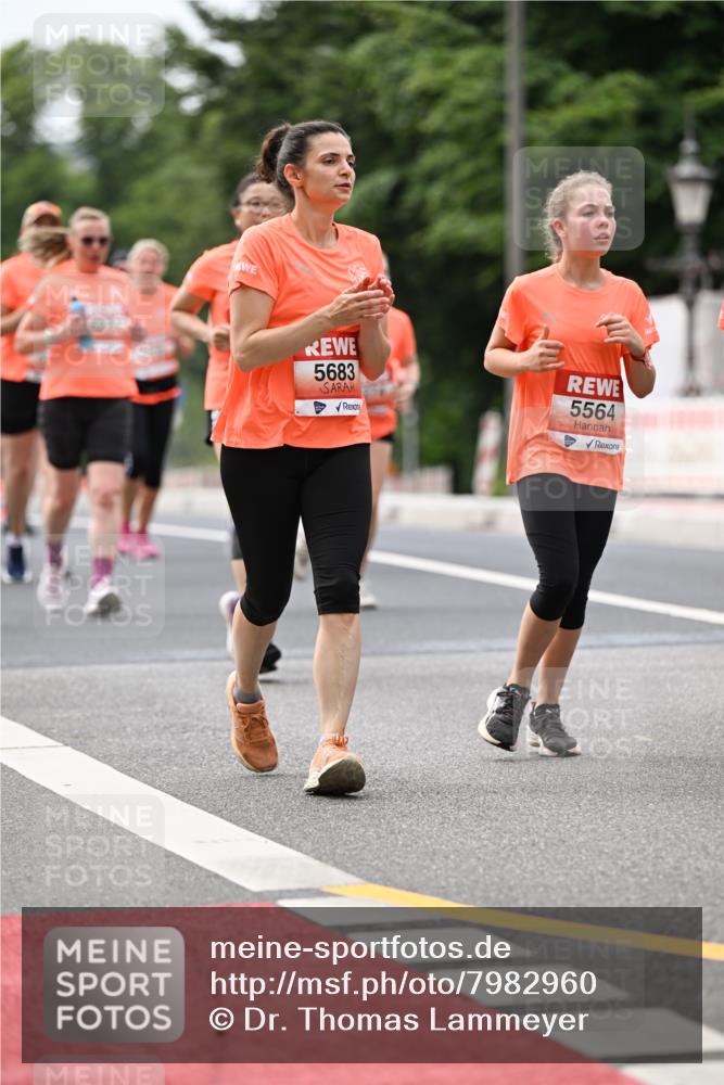 15.06.2025 - REWE Women's Run Dr. Thomas Lammeyer http://msf.ph/oto/7982960 15.06.2025 10:46:28 Laufen 5683, 5564 meine-sportfotos.de