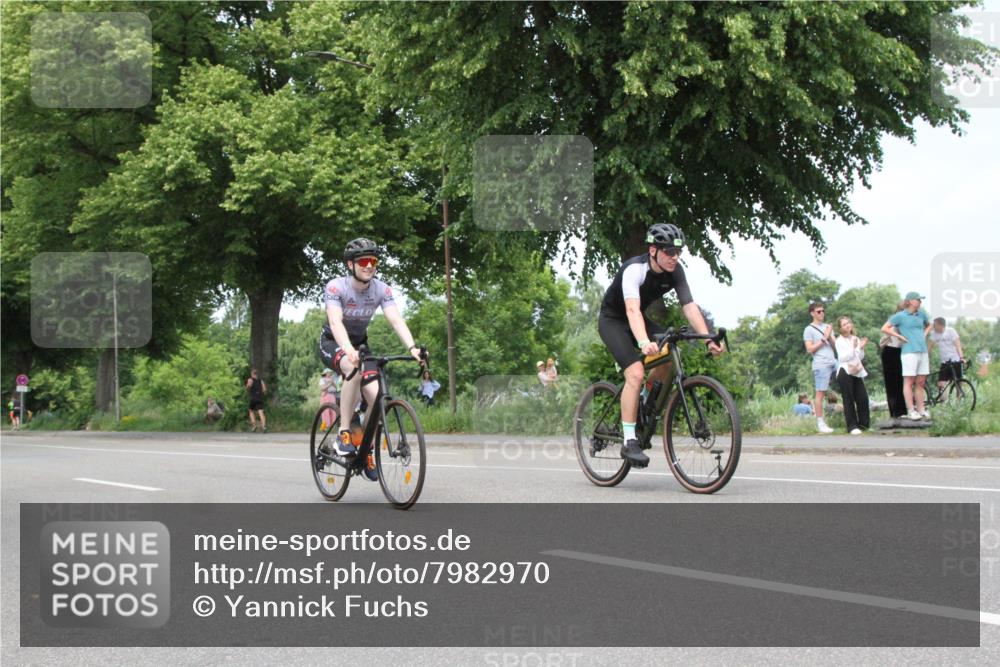 15.06.2025 - 7 Türme Triathlon Yannick Fuchs http://msf.ph/oto/7982970 15.06.2025 13:34:51 Radfahren  meine-sportfotos.de