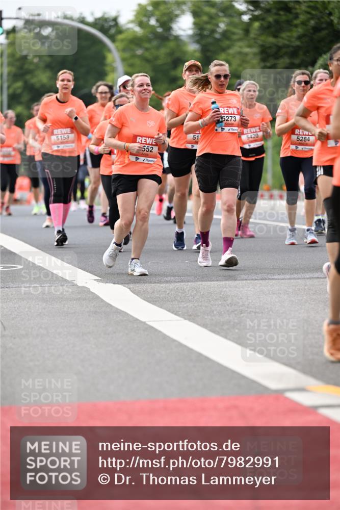 15.06.2025 - REWE Women's Run Dr. Thomas Lammeyer http://msf.ph/oto/7982991 15.06.2025 10:46:29 Laufen 5153, 552, 511, 5273, 5420, 5284 meine-sportfotos.de