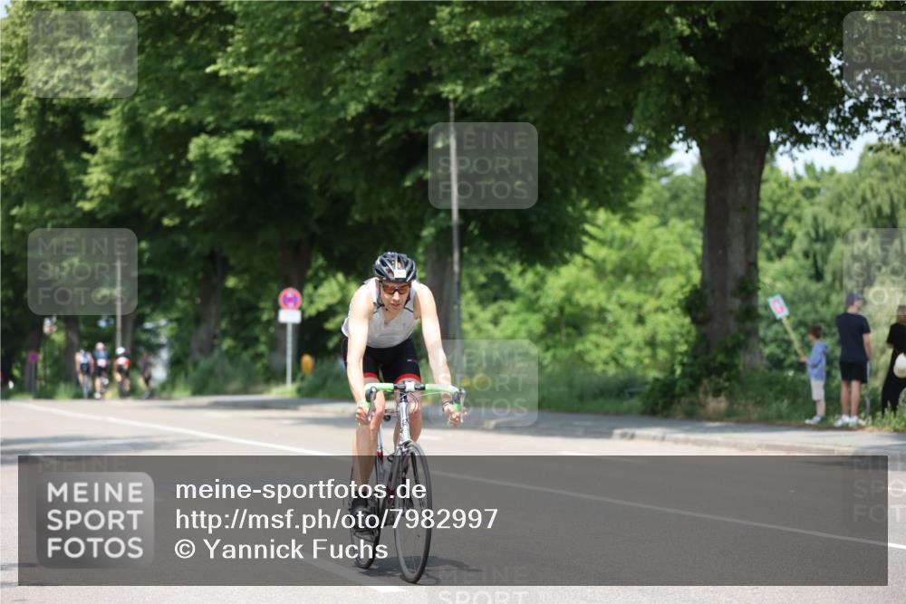 15.06.2025 - 7 Türme Triathlon Yannick Fuchs http://msf.ph/oto/7982997 15.06.2025 12:52:47 Radfahren 631 meine-sportfotos.de