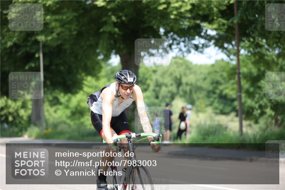 15.06.2025 - 7 Türme Triathlon Yannick Fuchs http://msf.ph/oto/7983003 15.06.2025 12:52:47 Radfahren 631 meine-sportfotos.de