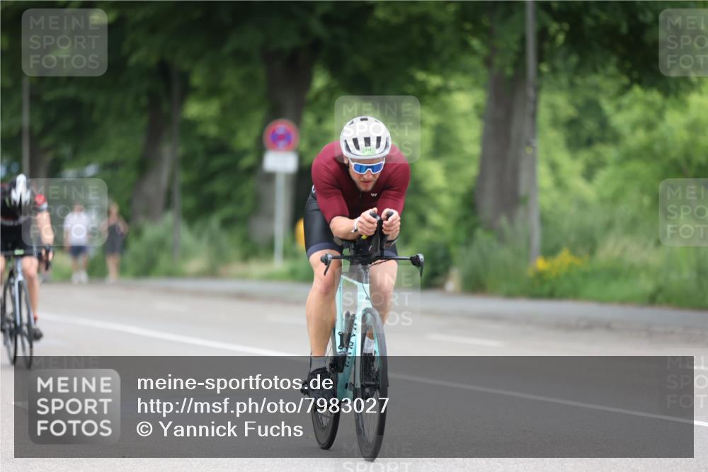 15.06.2025 - 7 Türme Triathlon Yannick Fuchs http://msf.ph/oto/7983027 15.06.2025 11:34:14 Radfahren 297, 334 meine-sportfotos.de