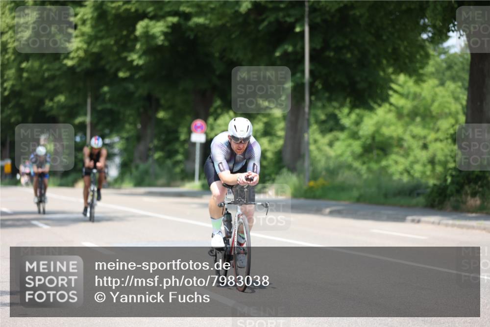 15.06.2025 - 7 Türme Triathlon Yannick Fuchs http://msf.ph/oto/7983038 15.06.2025 12:52:51 Radfahren 631, 653 meine-sportfotos.de