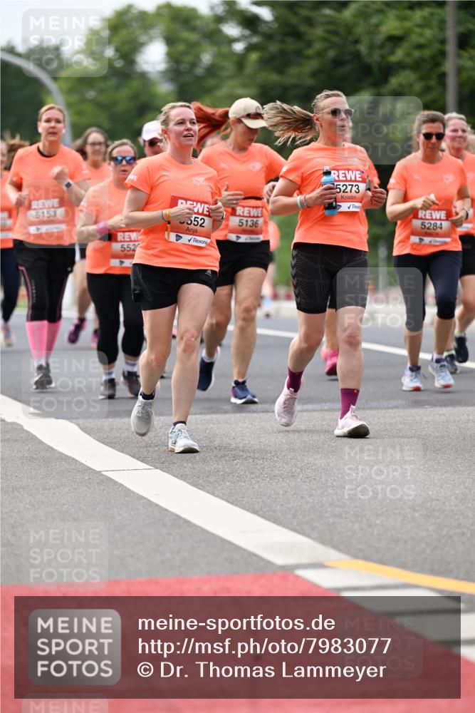 15.06.2025 - REWE Women's Run Dr. Thomas Lammeyer http://msf.ph/oto/7983077 15.06.2025 10:46:30 Laufen 552, 5136, 5273, 5153, 552, 5284 meine-sportfotos.de