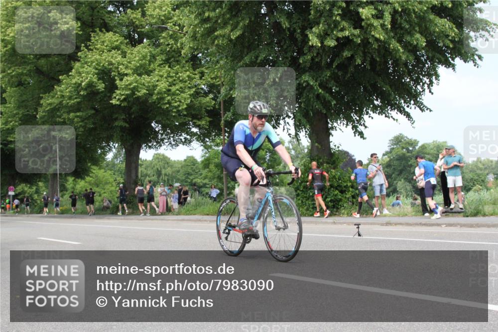 15.06.2025 - 7 Türme Triathlon Yannick Fuchs http://msf.ph/oto/7983090 15.06.2025 13:35:36 Radfahren  meine-sportfotos.de