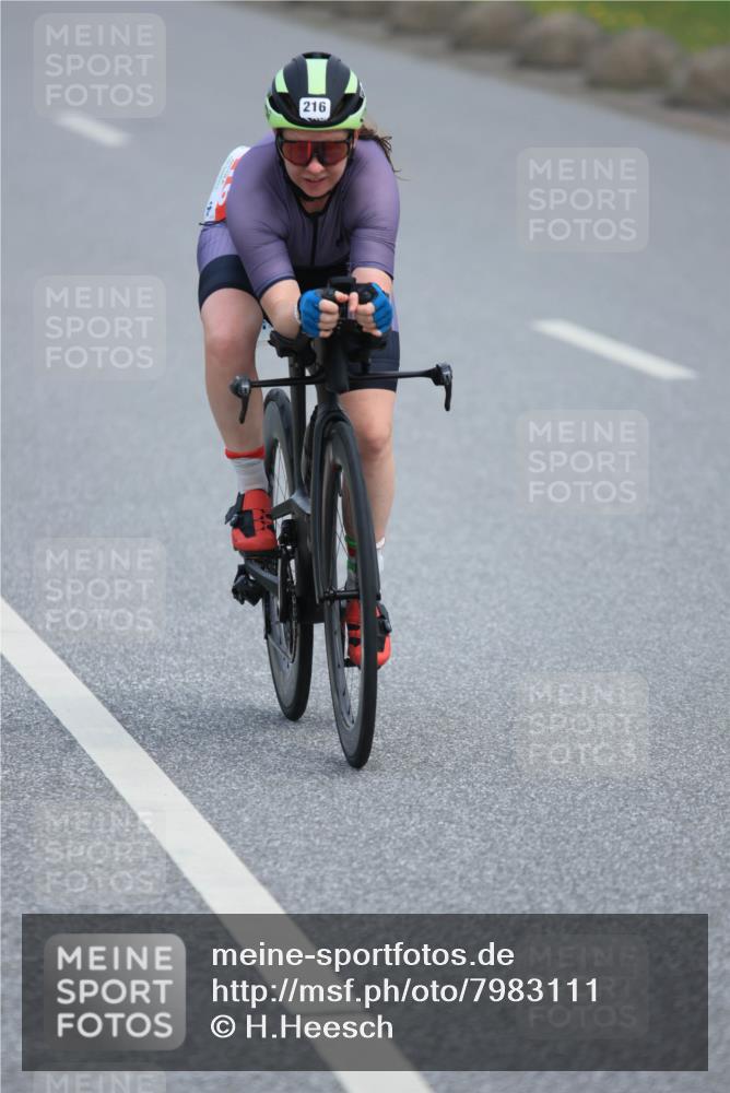 15.06.2025 - 27. Vierlanden-Triathlon H.Heesch http://msf.ph/oto/7983111 15.06.2025 10:55:08 Radfahren 20, 72, 125, 174, 216, 605 meine-sportfotos.de