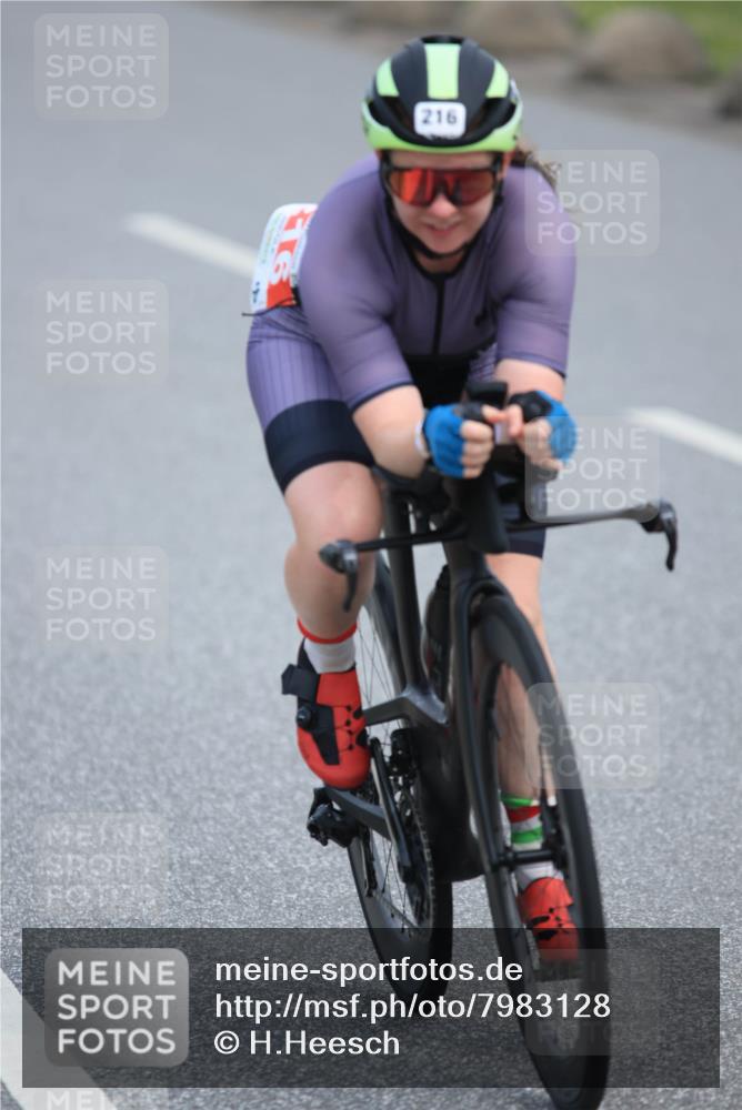 15.06.2025 - 27. Vierlanden-Triathlon H.Heesch http://msf.ph/oto/7983128 15.06.2025 10:55:09 Radfahren 20, 72, 125, 174, 216 meine-sportfotos.de