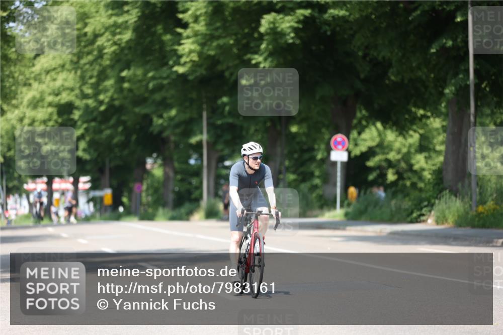 15.06.2025 - 7 Türme Triathlon Yannick Fuchs http://msf.ph/oto/7983161 15.06.2025 12:52:58 Radfahren 241, 591, 653, 661 meine-sportfotos.de
