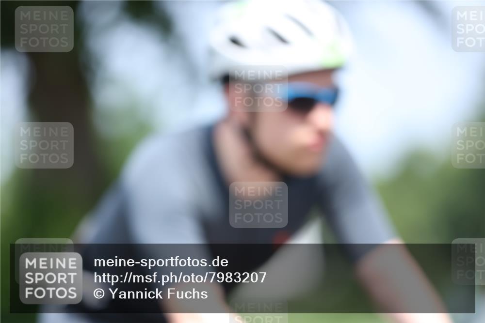 15.06.2025 - 7 Türme Triathlon Yannick Fuchs http://msf.ph/oto/7983207 15.06.2025 12:53:00 Radfahren 241, 591, 608, 653, 661 meine-sportfotos.de