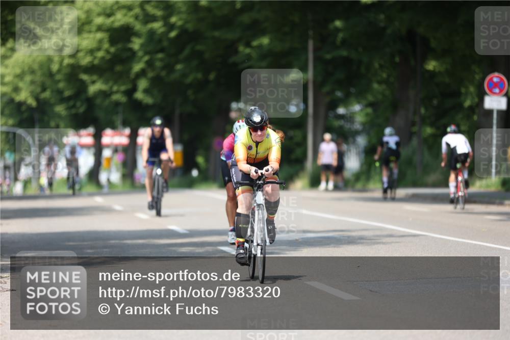 15.06.2025 - 7 Türme Triathlon Yannick Fuchs http://msf.ph/oto/7983320 15.06.2025 12:53:09 Radfahren 255, 265, 341, 470, 608 meine-sportfotos.de