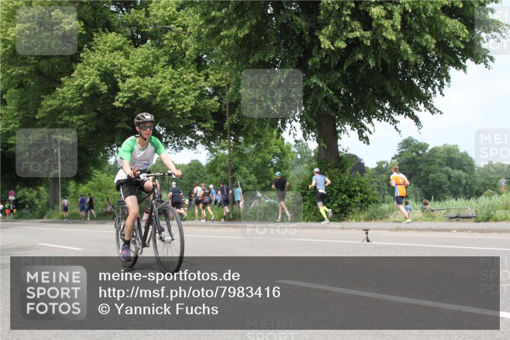 15.06.2025 - 7 Türme Triathlon Yannick Fuchs http://msf.ph/oto/7983416 15.06.2025 13:37:06 Radfahren  meine-sportfotos.de