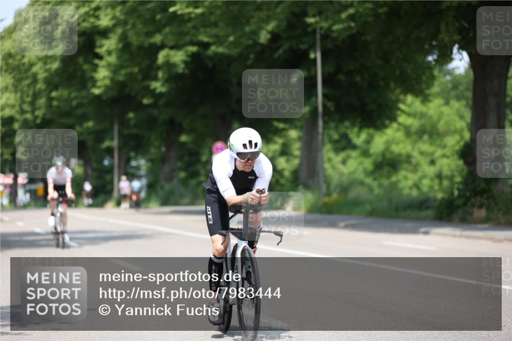 15.06.2025 - 7 Türme Triathlon Yannick Fuchs http://msf.ph/oto/7983444 15.06.2025 12:53:15 Radfahren 255, 341, 470 meine-sportfotos.de