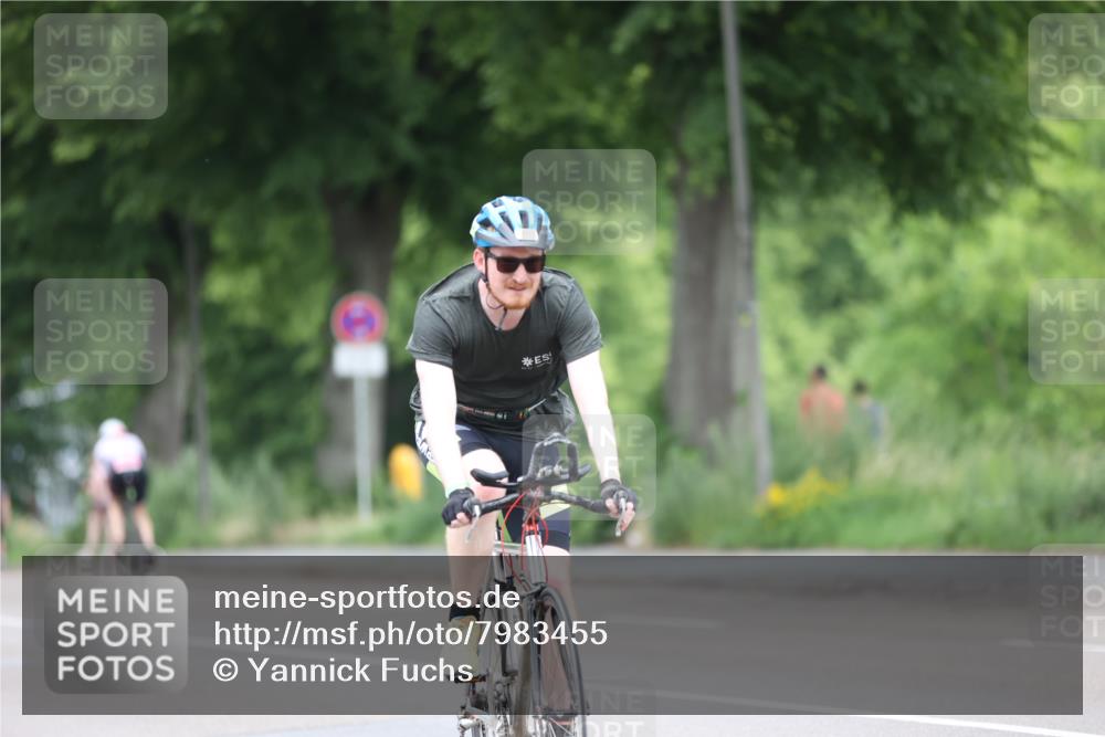 15.06.2025 - 7 Türme Triathlon Yannick Fuchs http://msf.ph/oto/7983455 15.06.2025 11:36:16 Radfahren 224, 304, 307 meine-sportfotos.de