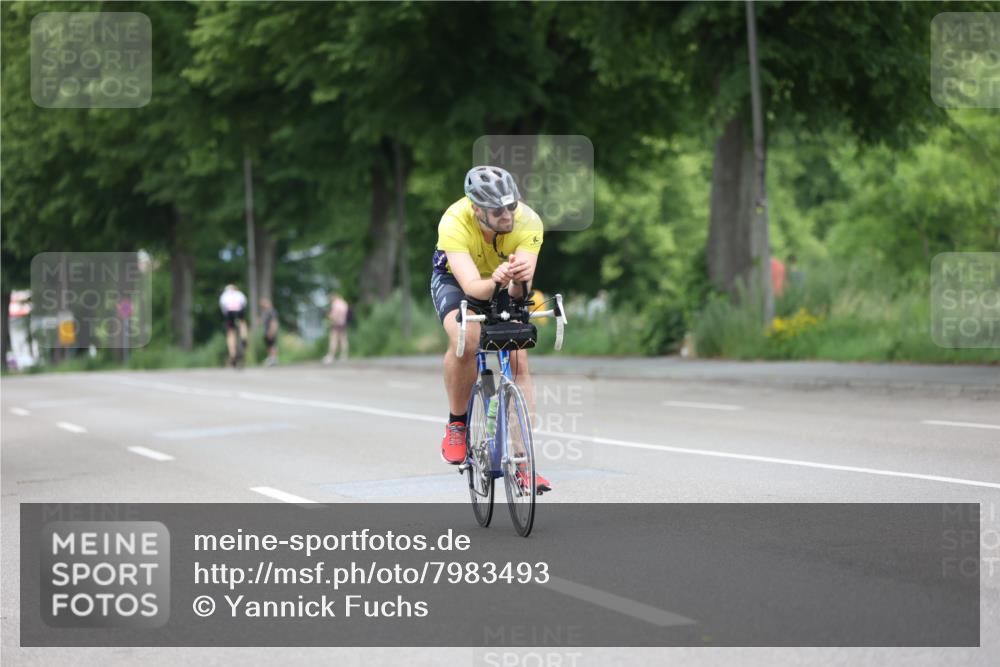 15.06.2025 - 7 Türme Triathlon Yannick Fuchs http://msf.ph/oto/7983493 15.06.2025 11:36:17 Radfahren 304, 307 meine-sportfotos.de