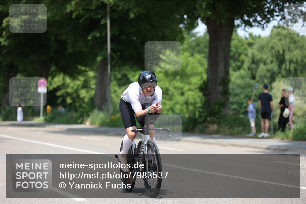 15.06.2025 - 7 Türme Triathlon Yannick Fuchs http://msf.ph/oto/7983537 15.06.2025 12:53:26 Radfahren 373 meine-sportfotos.de