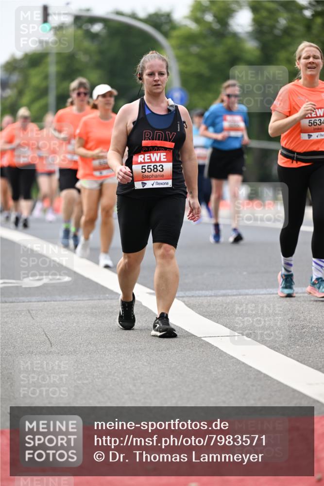 15.06.2025 - REWE Women's Run Dr. Thomas Lammeyer http://msf.ph/oto/7983571 15.06.2025 10:46:42 Laufen 5583, 5634 meine-sportfotos.de