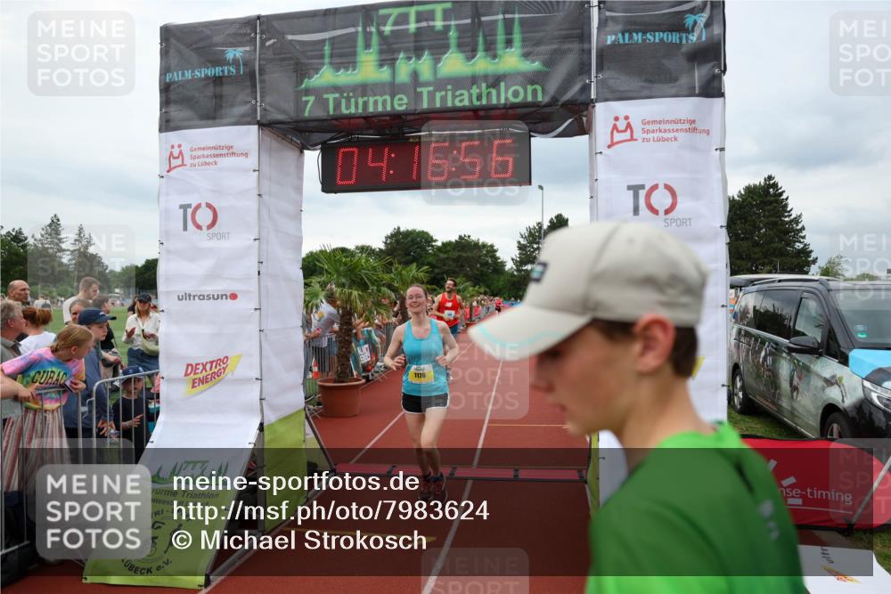 15.06.2025 - 7 Türme Triathlon Michael Strokosch http://msf.ph/oto/7983624 15.06.2025 14:16:56 Ziel 580, 788, 997, 1176 meine-sportfotos.de