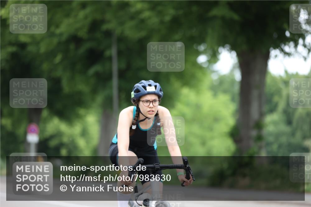 15.06.2025 - 7 Türme Triathlon Yannick Fuchs http://msf.ph/oto/7983630 15.06.2025 11:37:11 Radfahren 251, 295 meine-sportfotos.de