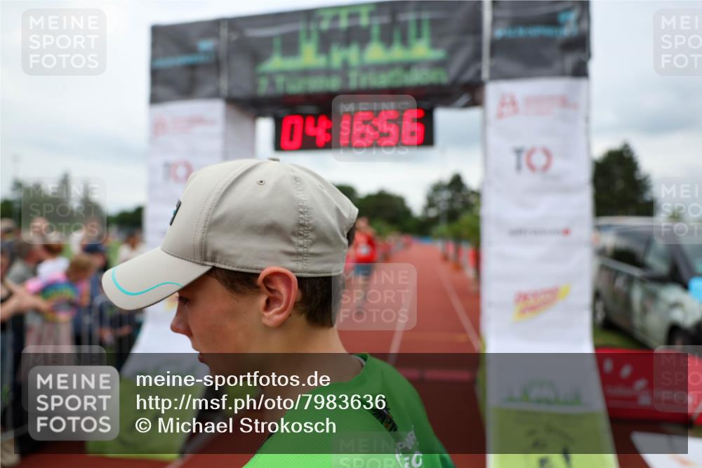 15.06.2025 - 7 Türme Triathlon Michael Strokosch http://msf.ph/oto/7983636 15.06.2025 14:16:56 Ziel 580, 788, 997, 1176 meine-sportfotos.de