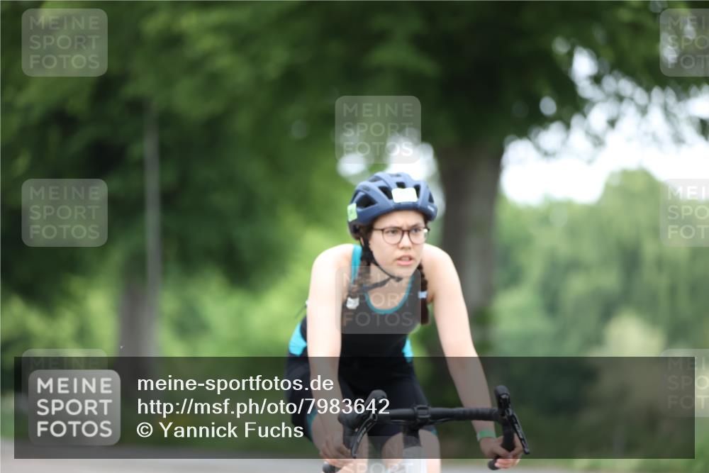 15.06.2025 - 7 Türme Triathlon Yannick Fuchs http://msf.ph/oto/7983642 15.06.2025 11:37:11 Radfahren 251, 295 meine-sportfotos.de